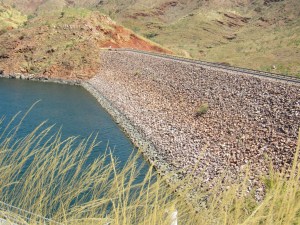 A dam wall of stone with clay centre which is only 345 metres wide. Quite brilliant engineering built in just 3 dry seasons. 