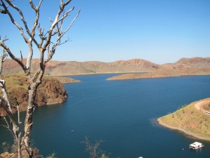 This pic shows about one percent of the lakes surface of 1,000 square km.