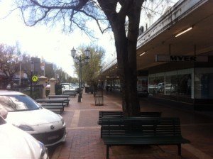 Not a good picture of Dubbo, but it does show a terrific retail precinct with 'man' seats outside every store.