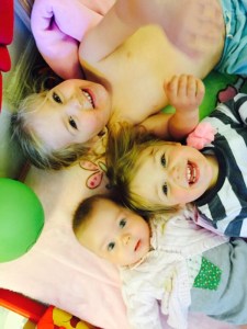 Not forgetting Roma in Melbourne at 6o'clock with sisters Quinn at 3 and Frankie at the top of the hour. Just lovely!